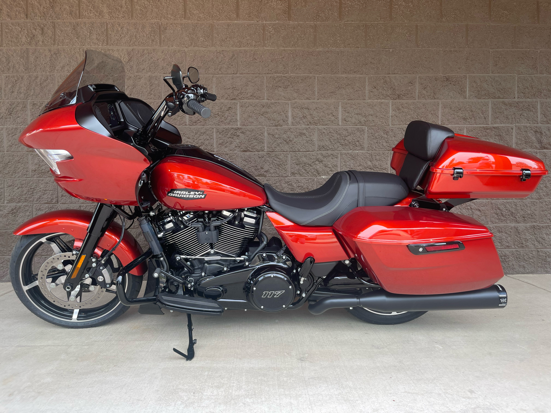 2024 Harley-Davidson Road Glide® in Elkhart, Indiana - Photo 2