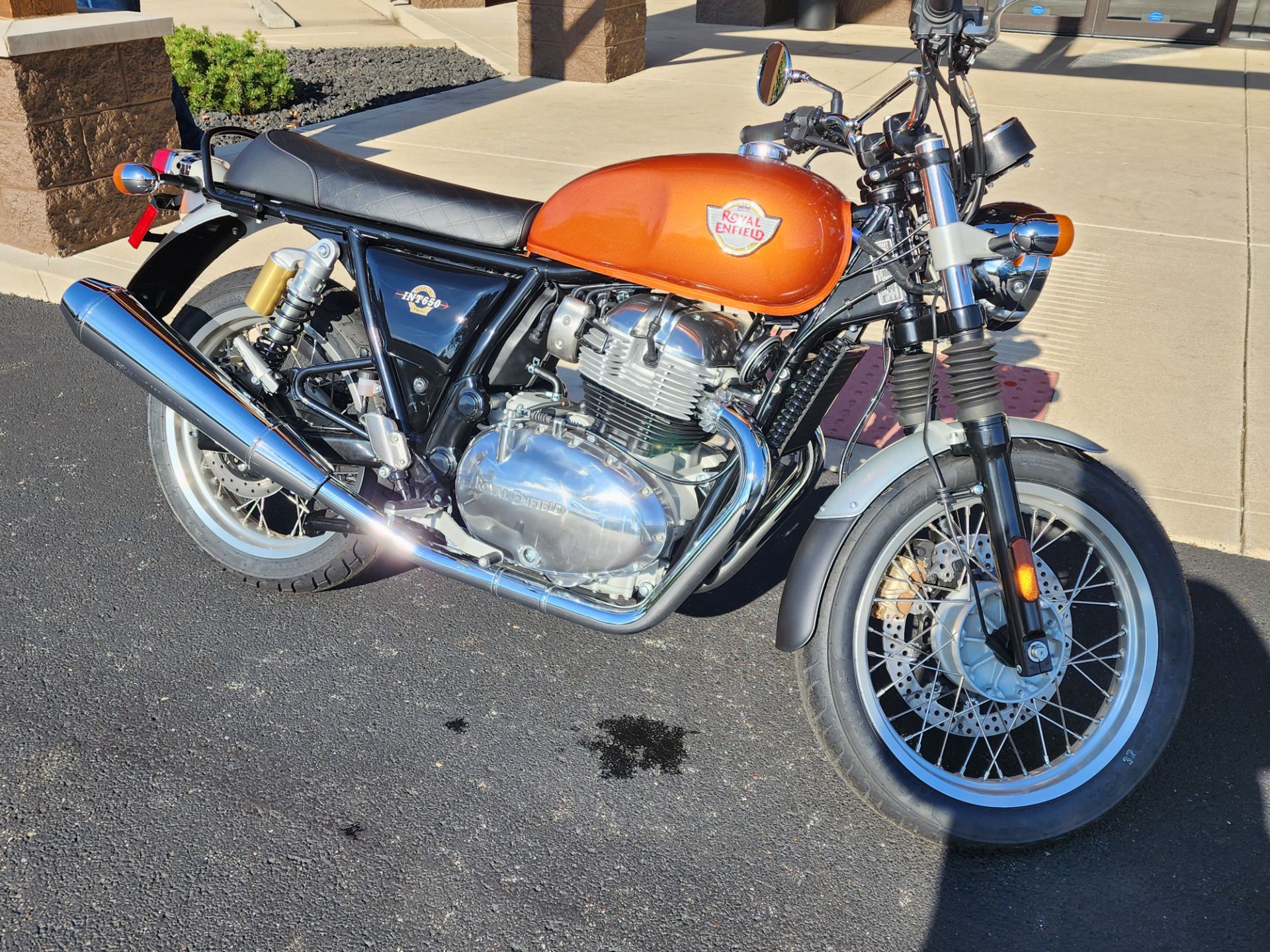 2023 Royal Enfield INT650 in Elkhart, Indiana - Photo 1