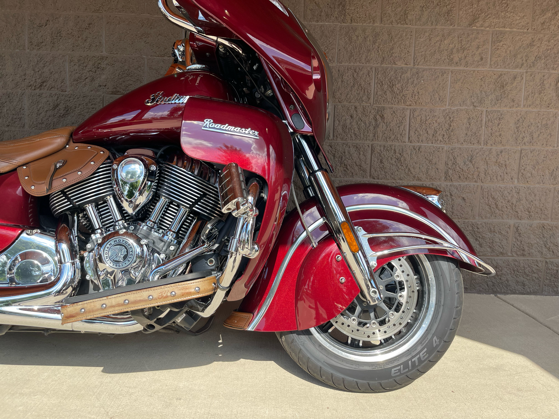 2018 Indian Motorcycle Roadmaster® ABS in Elkhart, Indiana - Photo 3