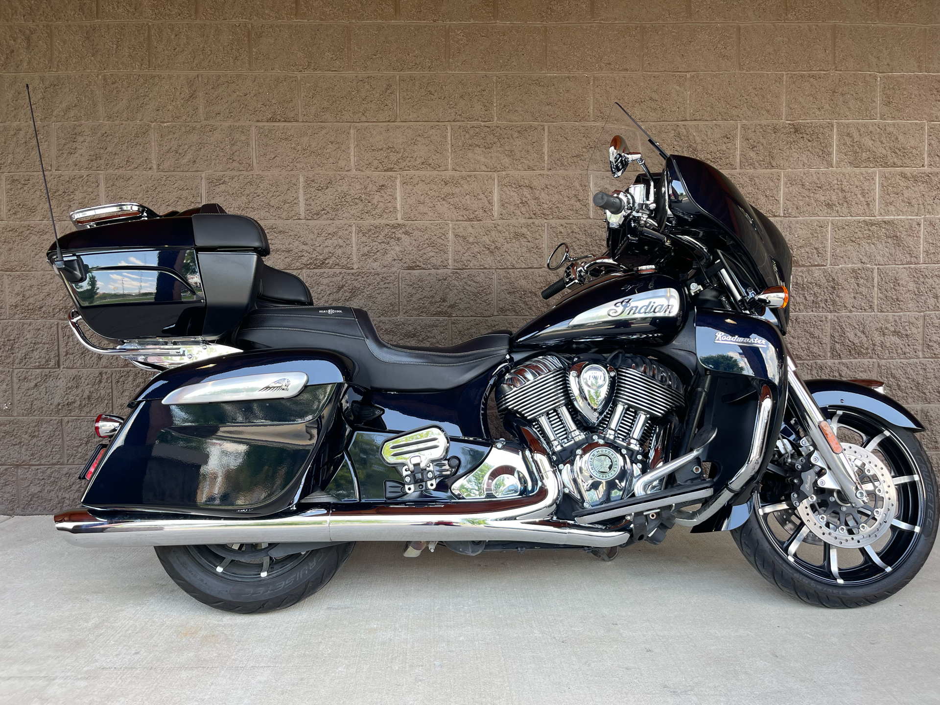 2022 Indian Motorcycle Roadmaster® Limited in Elkhart, Indiana - Photo 1