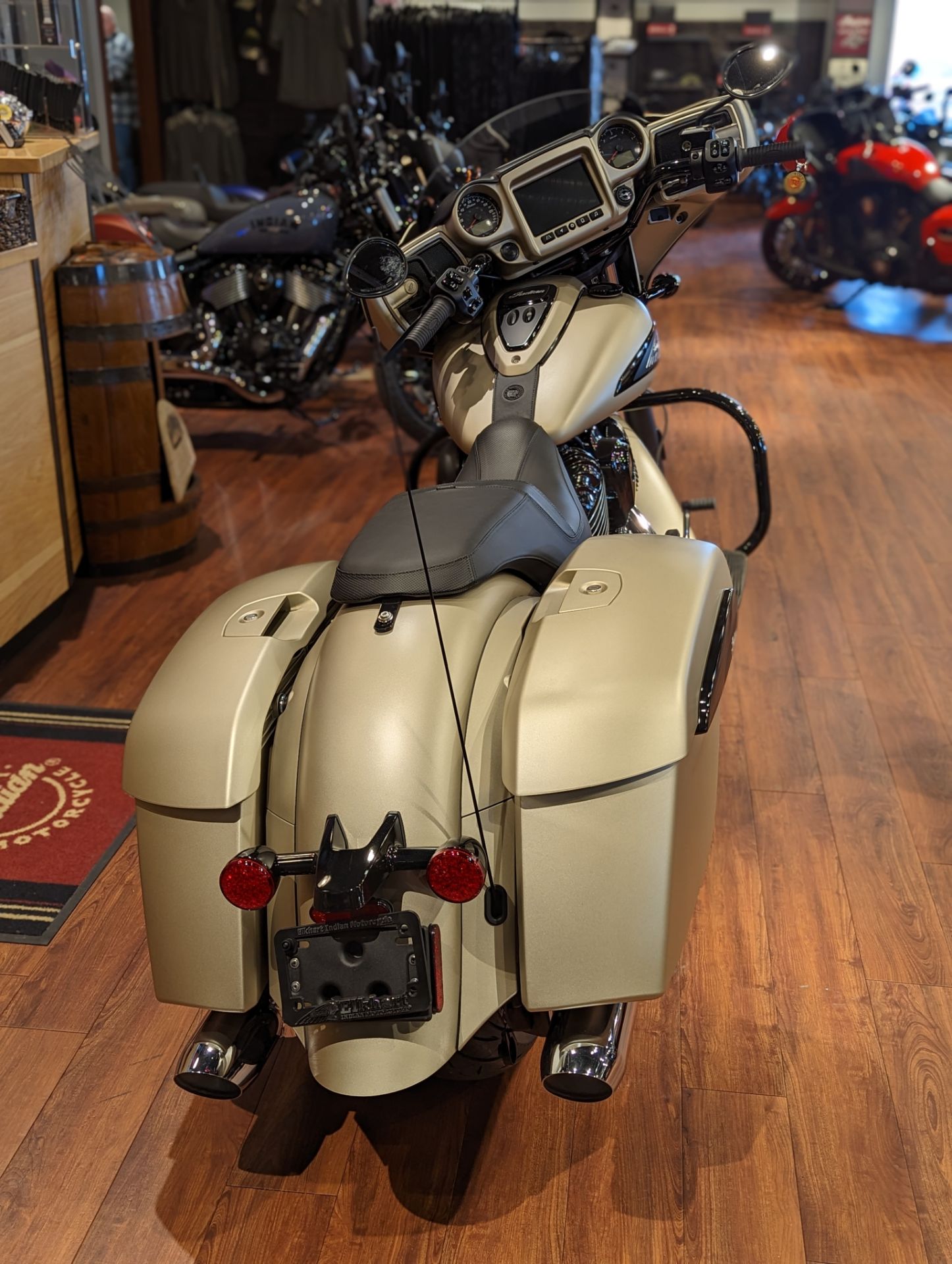 2022 Indian Motorcycle Chieftain® Dark Horse® Icon in Elkhart, Indiana - Photo 4