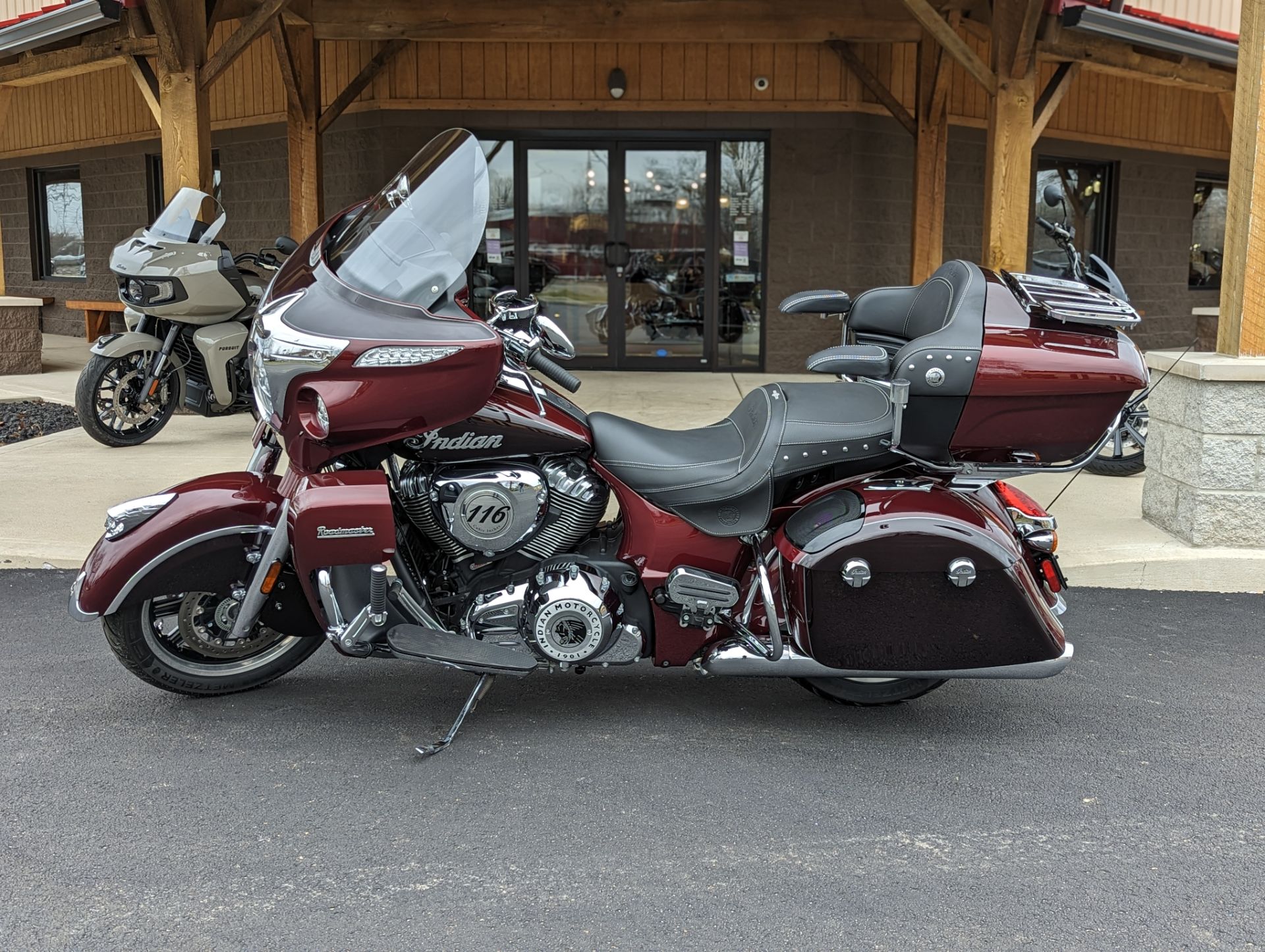 2021 Indian Motorcycle Roadmaster® in Elkhart, Indiana - Photo 2