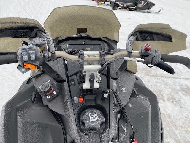 2022 Ski-Doo Mach Z 900 ACE Turbo R ES w/ Smart-Shox, RipSaw 2-ply 1.25 w/ Premium Color Display in Greenland, Michigan - Photo 11