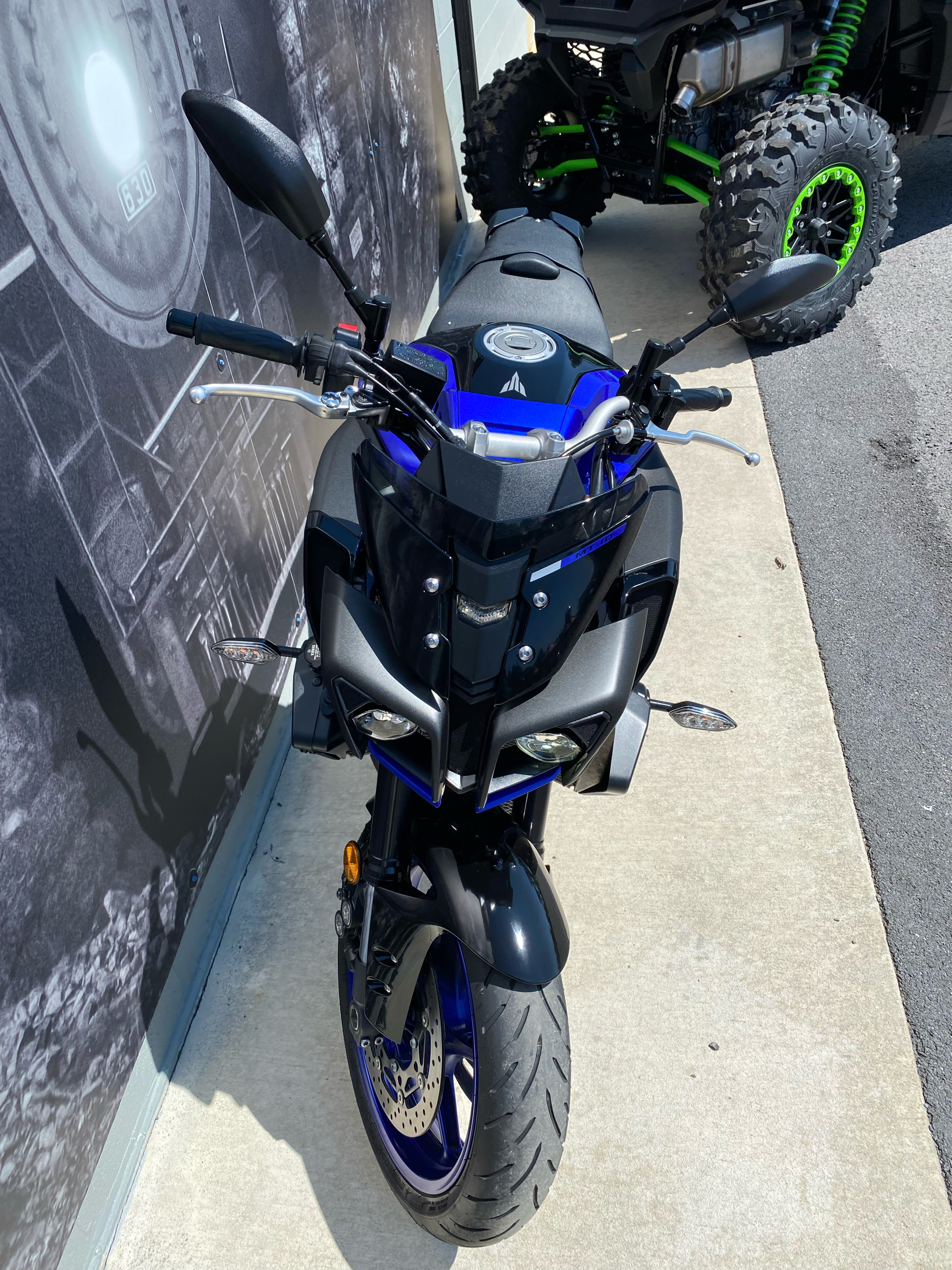 2018 Yamaha MT-10 in Duncansville, Pennsylvania - Photo 3