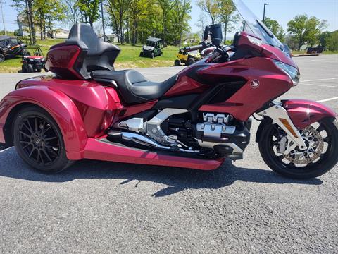 2018 Honda Gold Wing Tour Automatic DCT in Duncansville, Pennsylvania - Photo 2