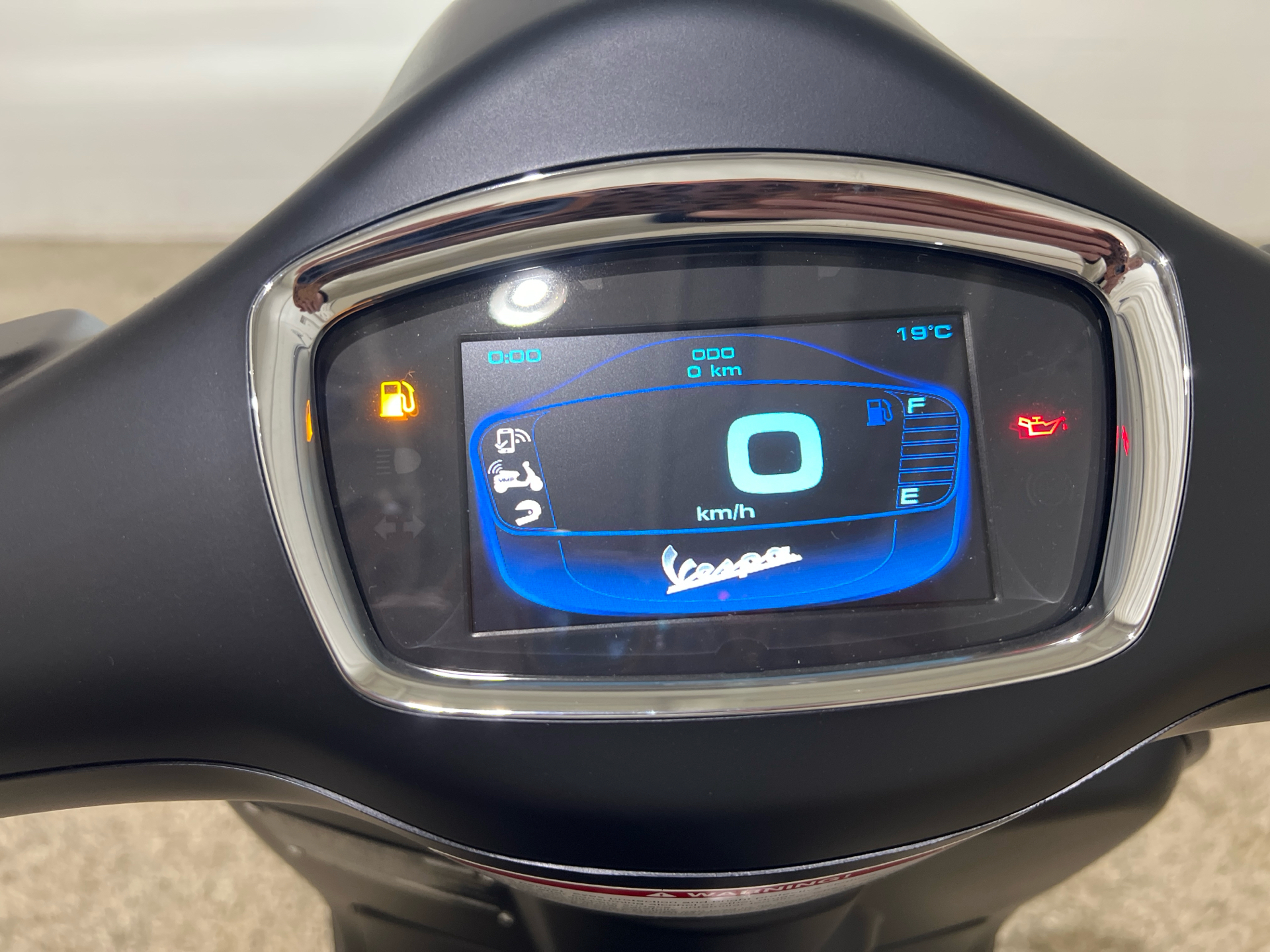 2023 Vespa Primavera 150 S in Williamson, New York - Photo 6