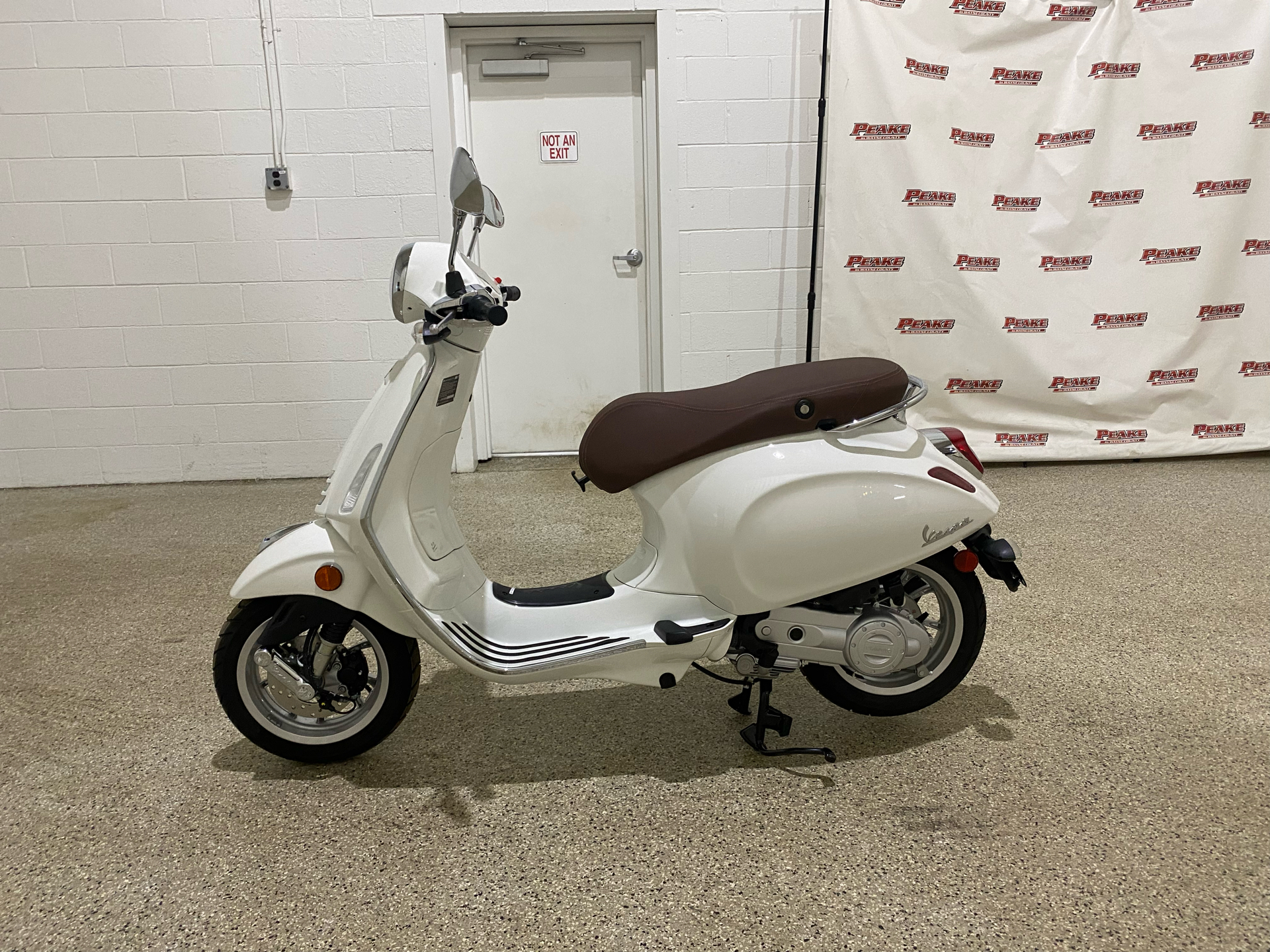 2023 Vespa Primavera 50 in Williamson, New York - Photo 5