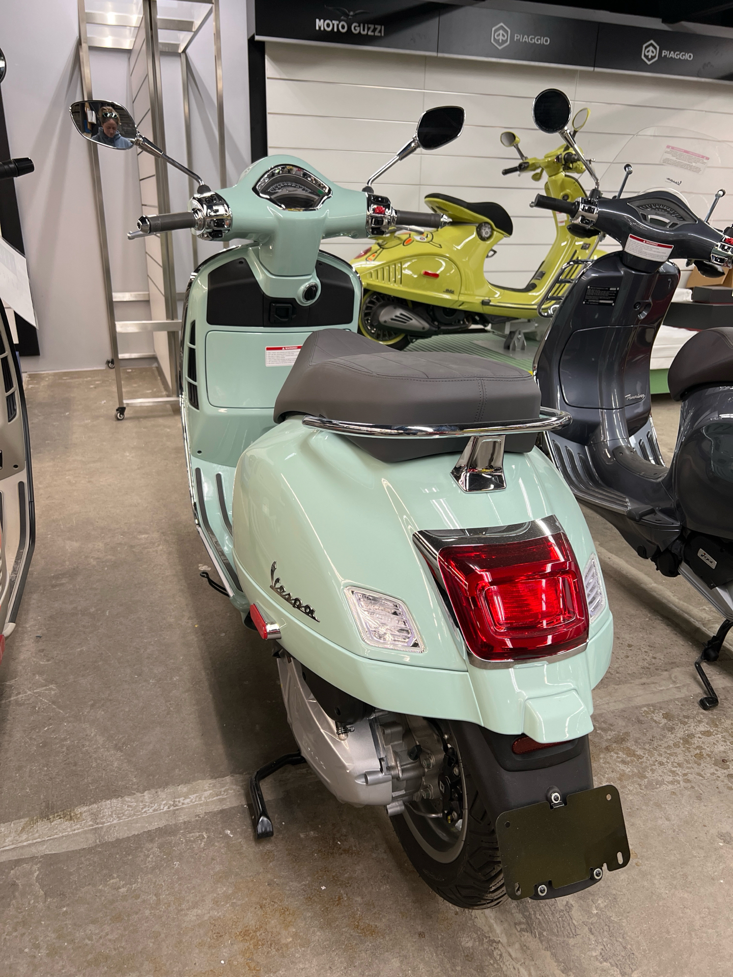 2024 Vespa GTS 300 in Williamson, New York - Photo 6