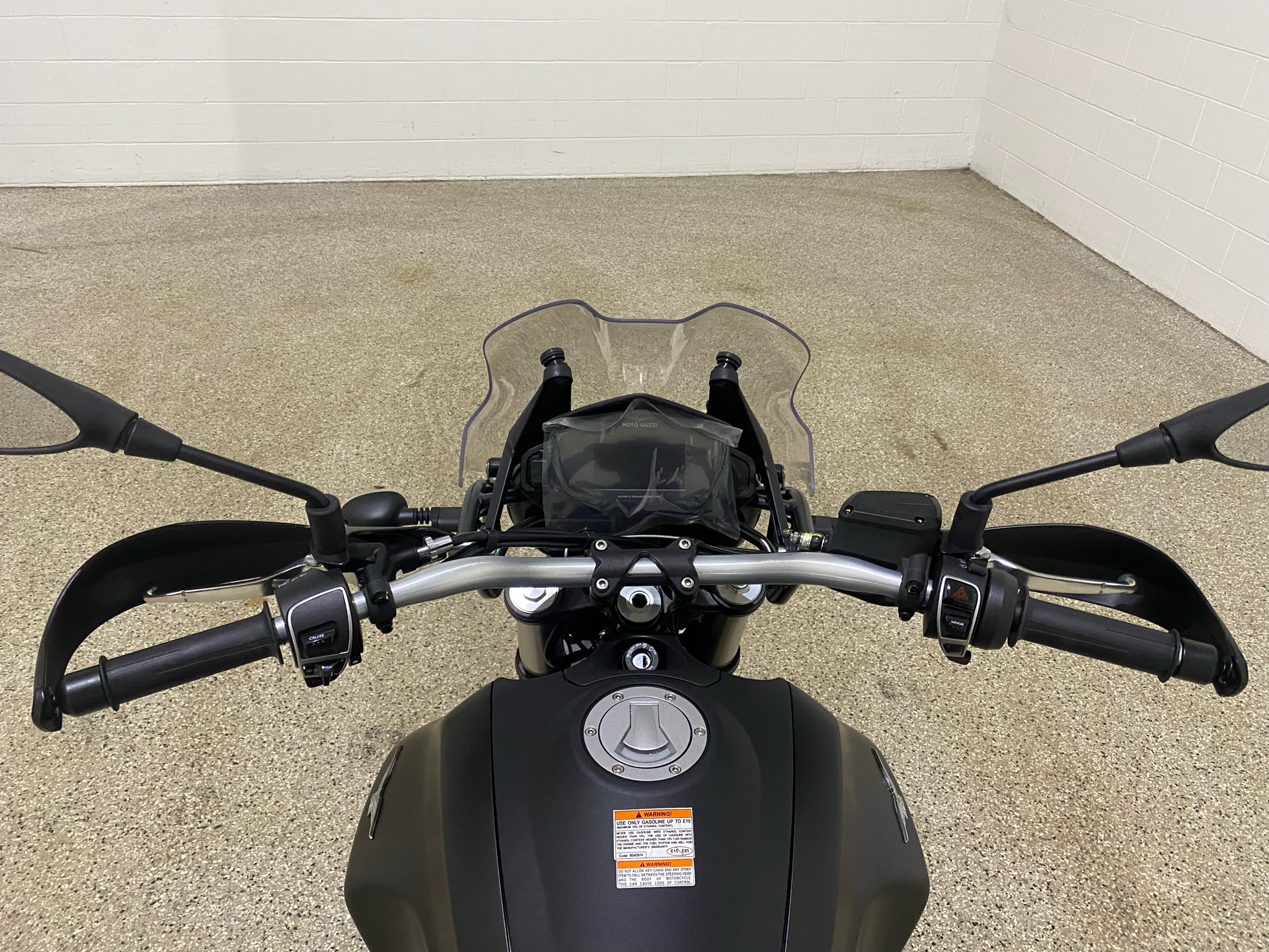 2023 Moto Guzzi V85 TT in Williamson, New York - Photo 6