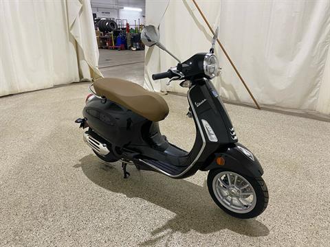 2023 Vespa Primavera 150 in Williamson, New York - Photo 2