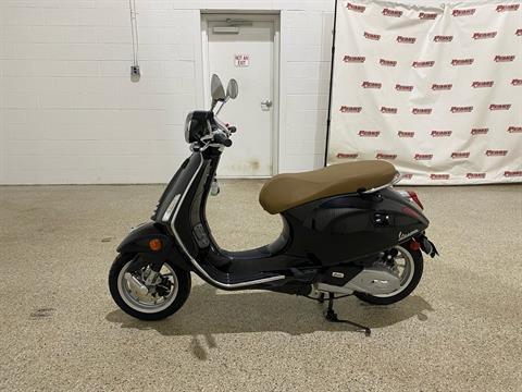 2023 Vespa Primavera 150 in Williamson, New York - Photo 5