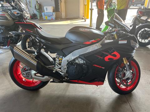 2024 Aprilia RSV4 1100 in Williamson, New York - Photo 2