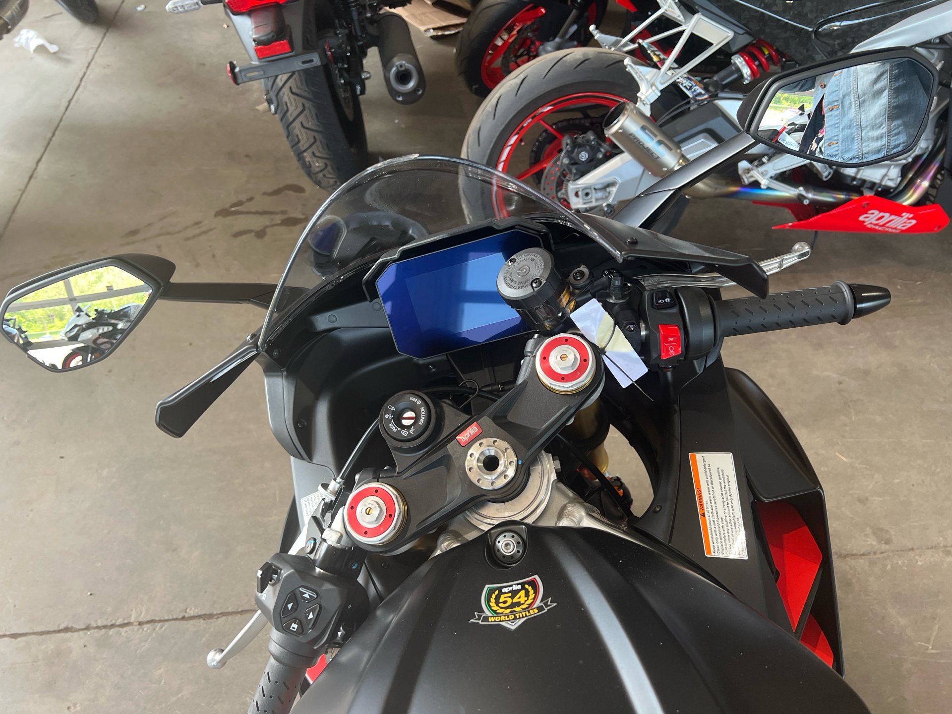 2024 Aprilia RSV4 1100 in Williamson, New York - Photo 6