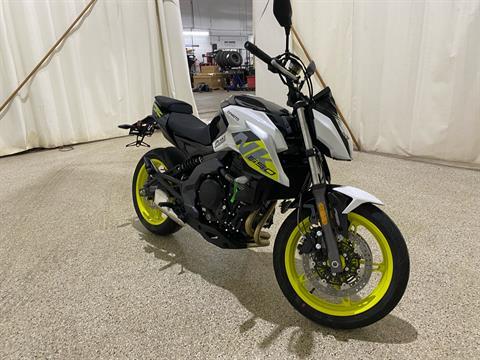 2023 CFMOTO 650NK in Williamson, New York - Photo 2