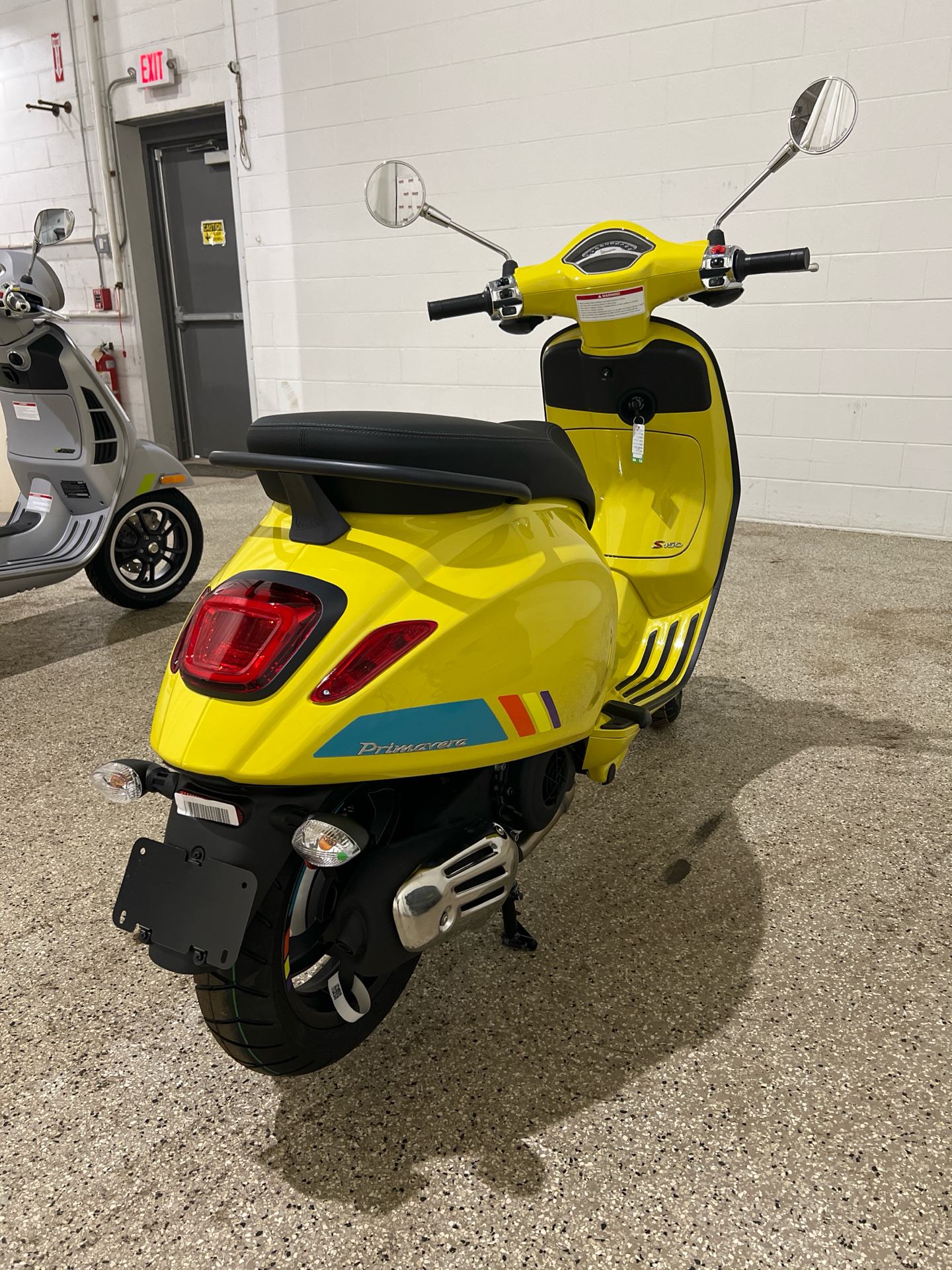 2024 Vespa Primavera 150 S in Williamson, New York - Photo 4