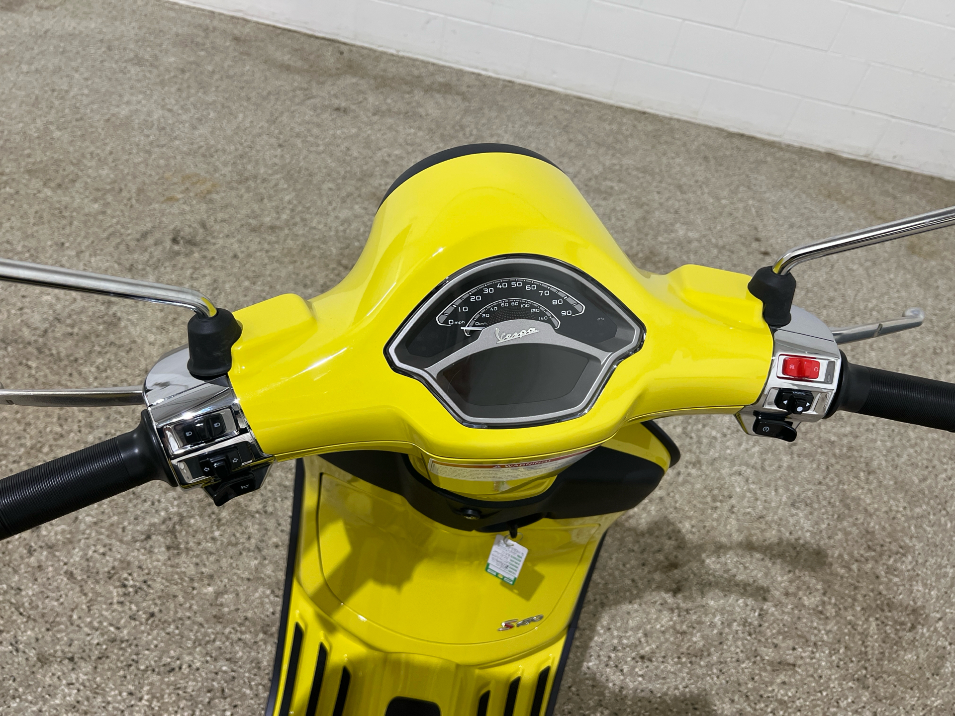 2024 Vespa Primavera 150 S in Williamson, New York - Photo 6