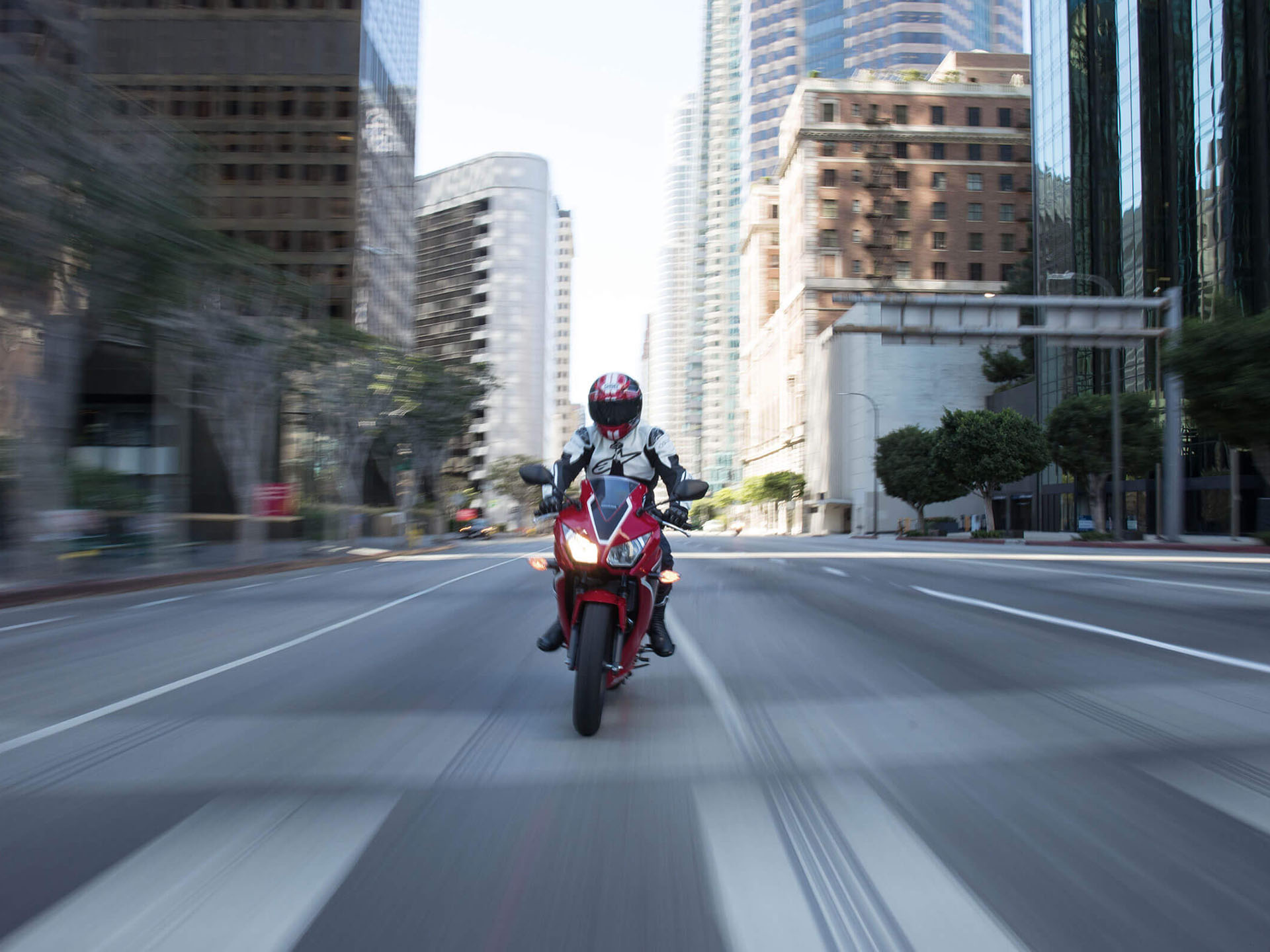 2022 Honda CBR300R in Delano, California - Photo 7