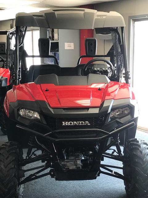 2025 Honda Pioneer 700 Deluxe in Pinconning, Michigan - Photo 2