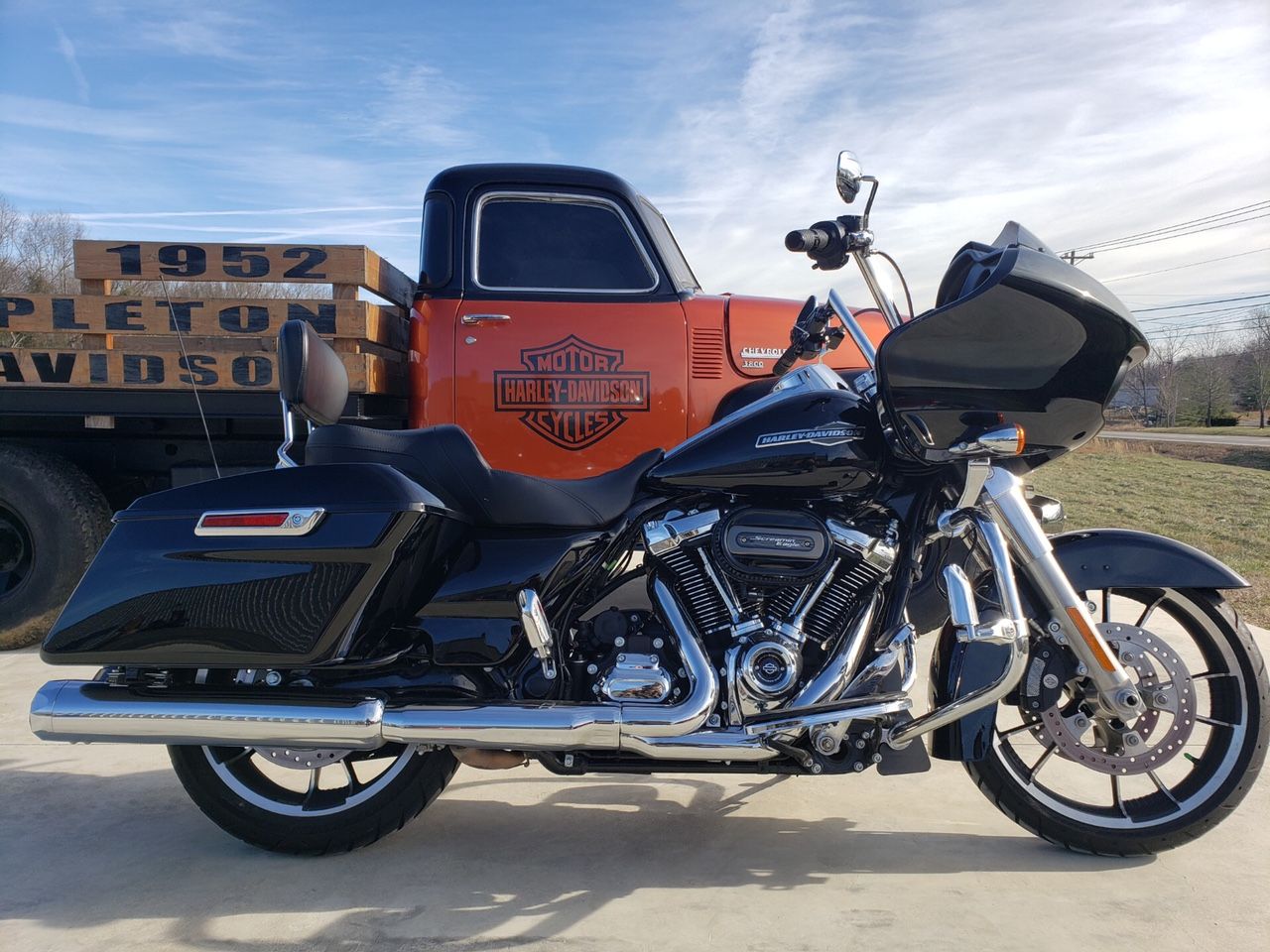 2021 Harley-Davidson Road Glide® in Clarksville, Tennessee - Photo 1