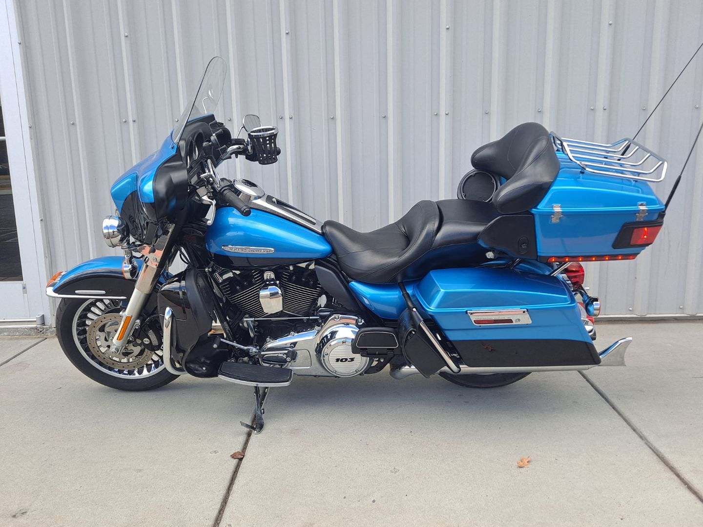 2011 Harley-Davidson Electra Glide® Ultra Limited in Clarksville, Tennessee - Photo 2