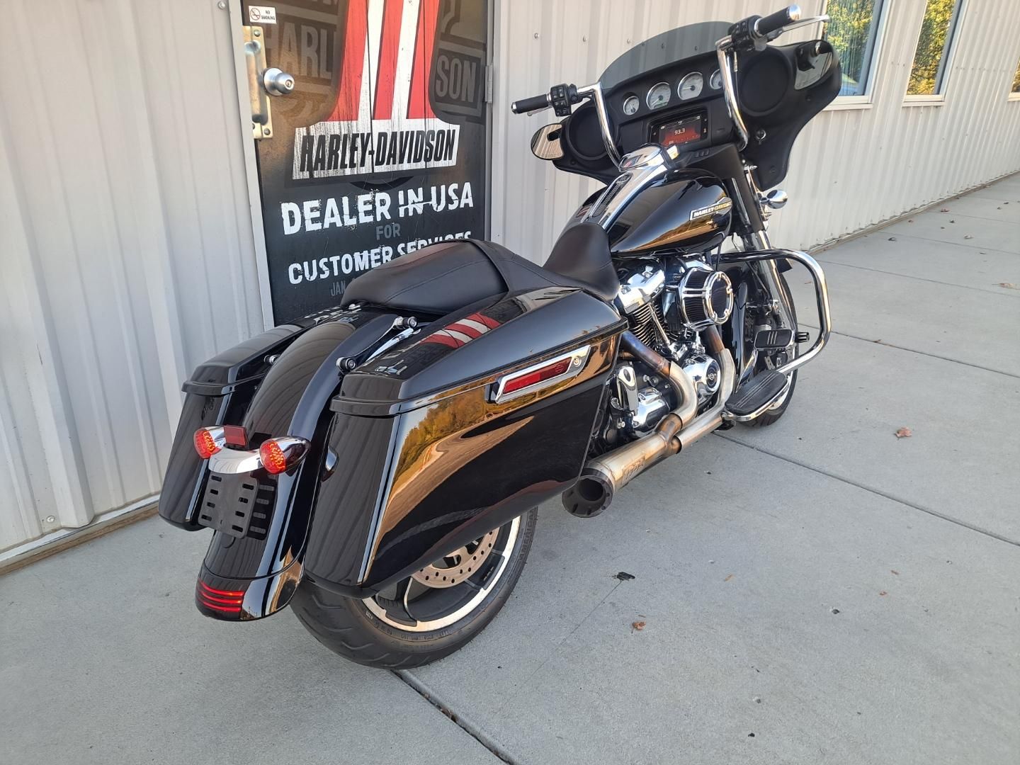 2021 Harley-Davidson Street Glide® in Clarksville, Tennessee - Photo 6