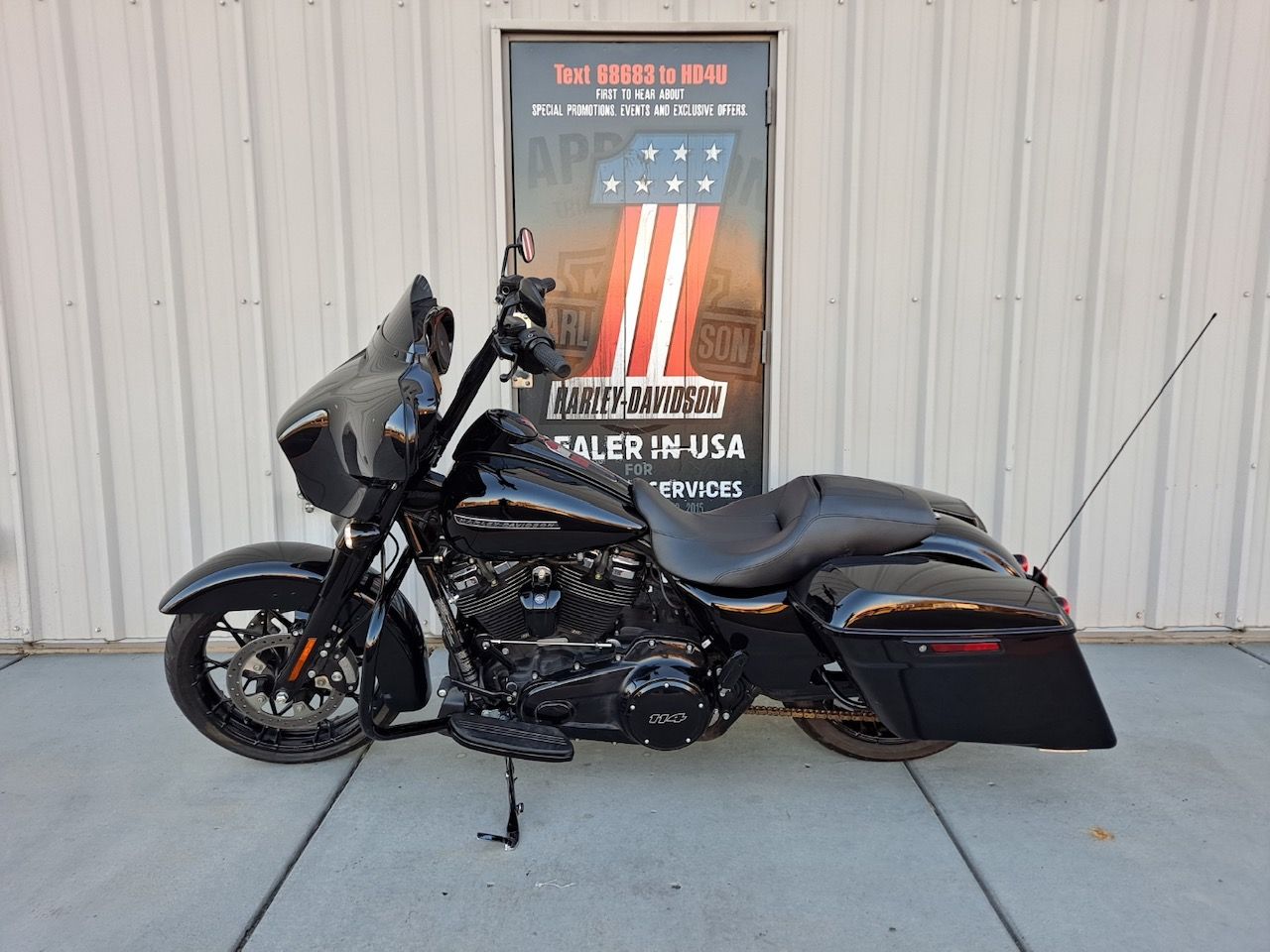 2020 Harley-Davidson Street Glide® Special in Clarksville, Tennessee - Photo 2
