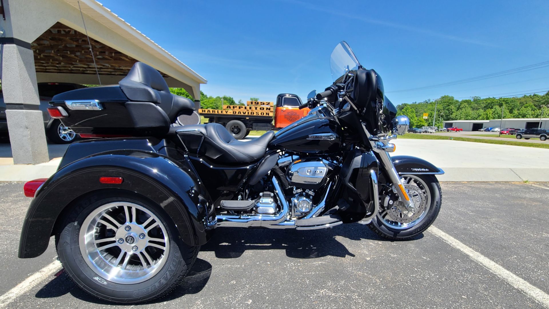 2021 tri glide accessories