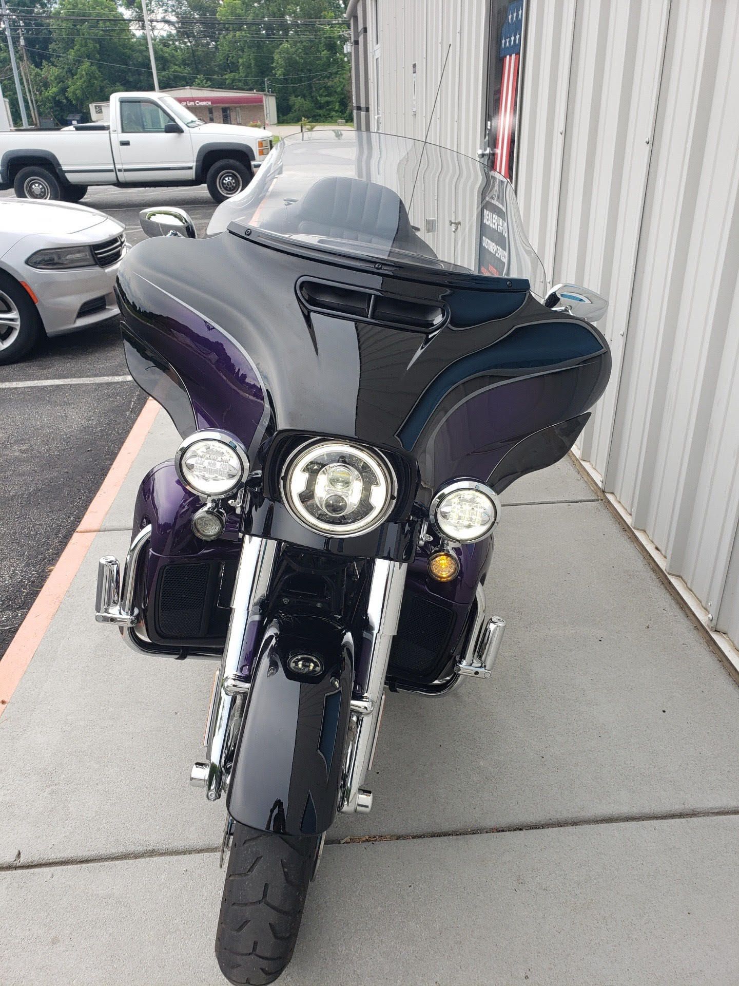 2021 Harley-Davidson CVO™ Limited in Clarksville, Tennessee - Photo 3