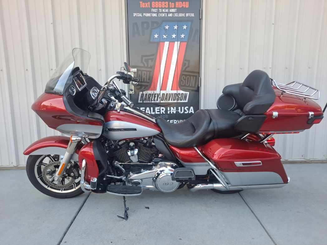 2019 Harley-Davidson Road Glide® Ultra in Clarksville, Tennessee - Photo 2