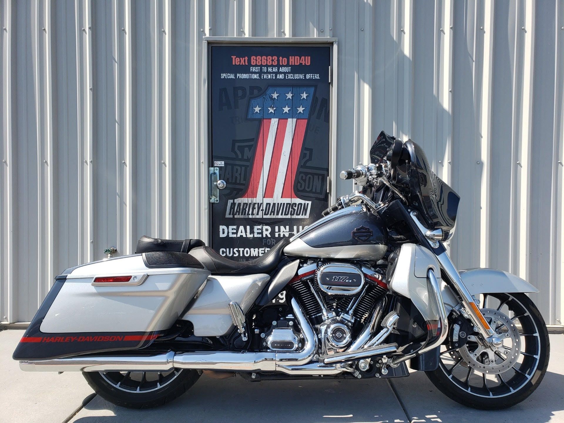 2019 Harley-Davidson CVO™ Street Glide® in Clarksville, Tennessee - Photo 1