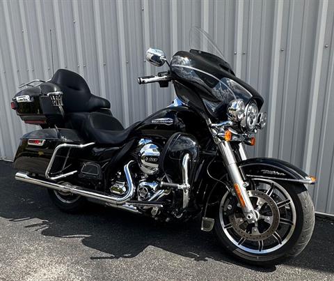2014 Harley-Davidson Electra Glide® Ultra Classic® in Clarksville, Tennessee - Photo 2