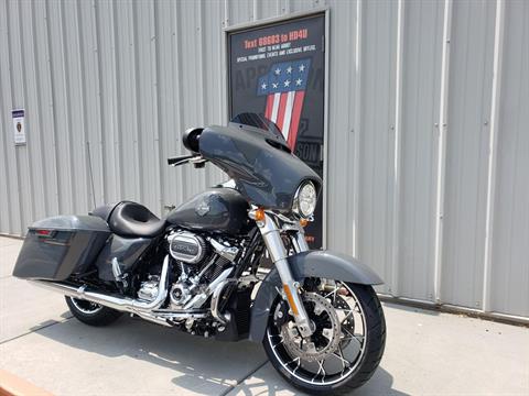 2022 Harley-Davidson Street Glide® Special in Clarksville, Tennessee - Photo 4