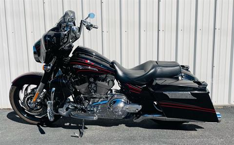 2011 Harley-Davidson CVO™ Street Glide® in Clarksville, Tennessee - Photo 2