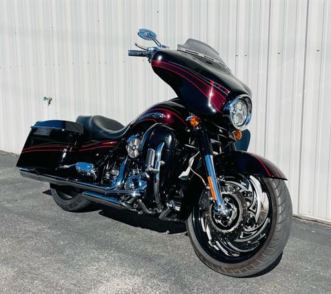 2011 Harley-Davidson CVO™ Street Glide® in Clarksville, Tennessee - Photo 3