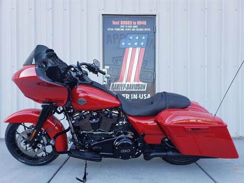 2022 Harley-Davidson Road Glide® Special in Clarksville, Tennessee - Photo 2