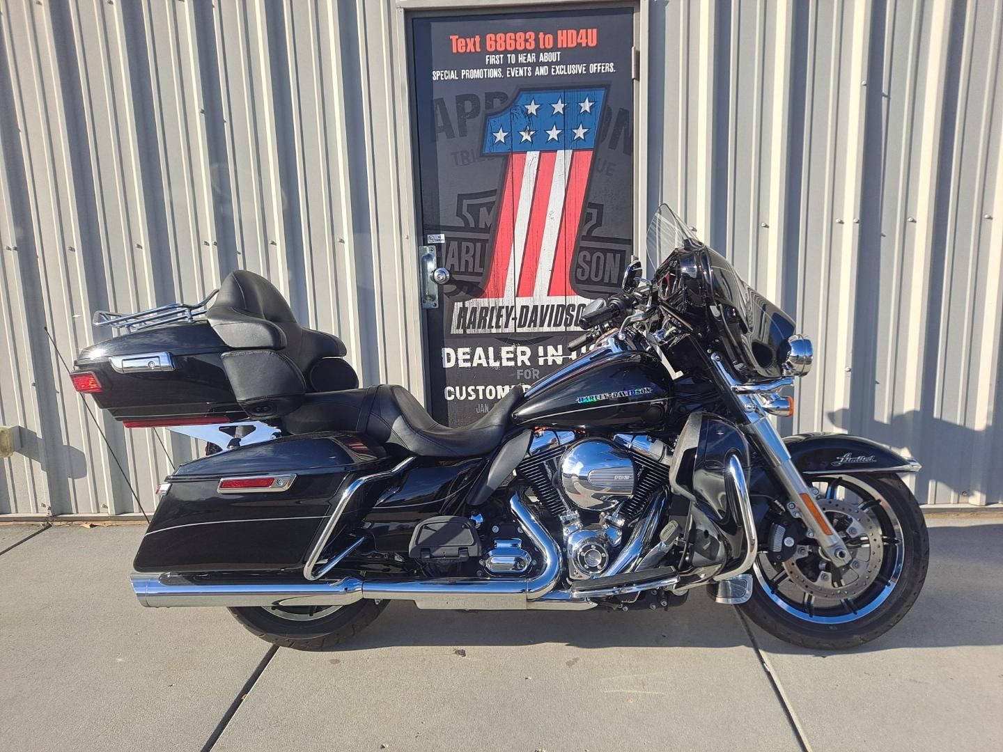 2015 Harley-Davidson Ultra Limited Low in Clarksville, Tennessee - Photo 1