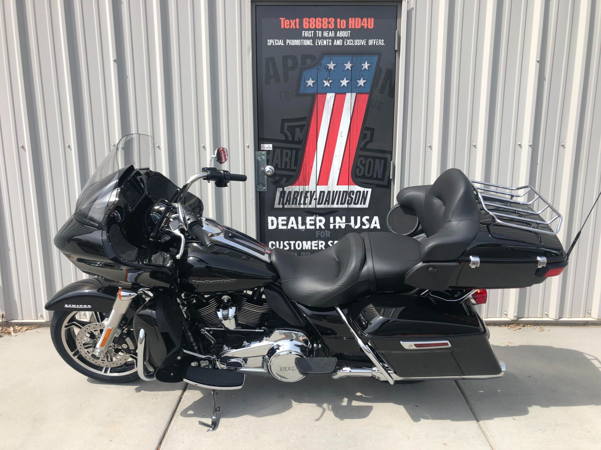 2022 Harley-Davidson Road Glide® Limited in Clarksville, Tennessee - Photo 2