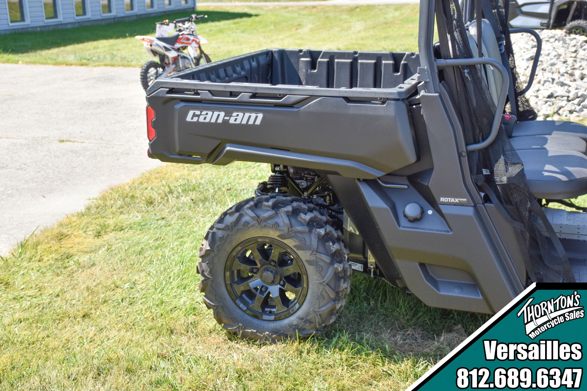 2024 Can-Am Defender DPS HD7 in Versailles, Indiana - Photo 3