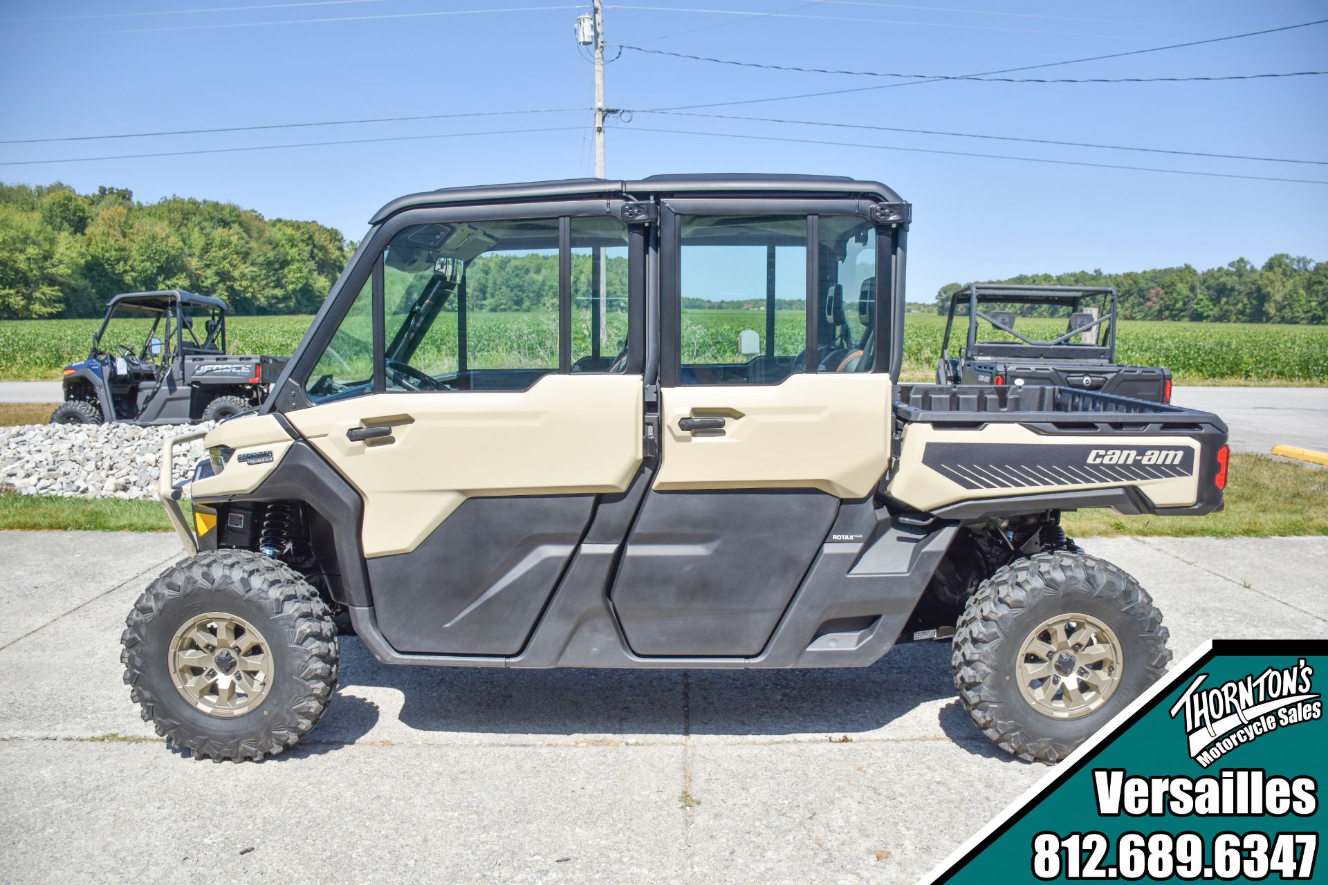 2024 Can-Am Defender MAX Limited in Versailles, Indiana - Photo 6