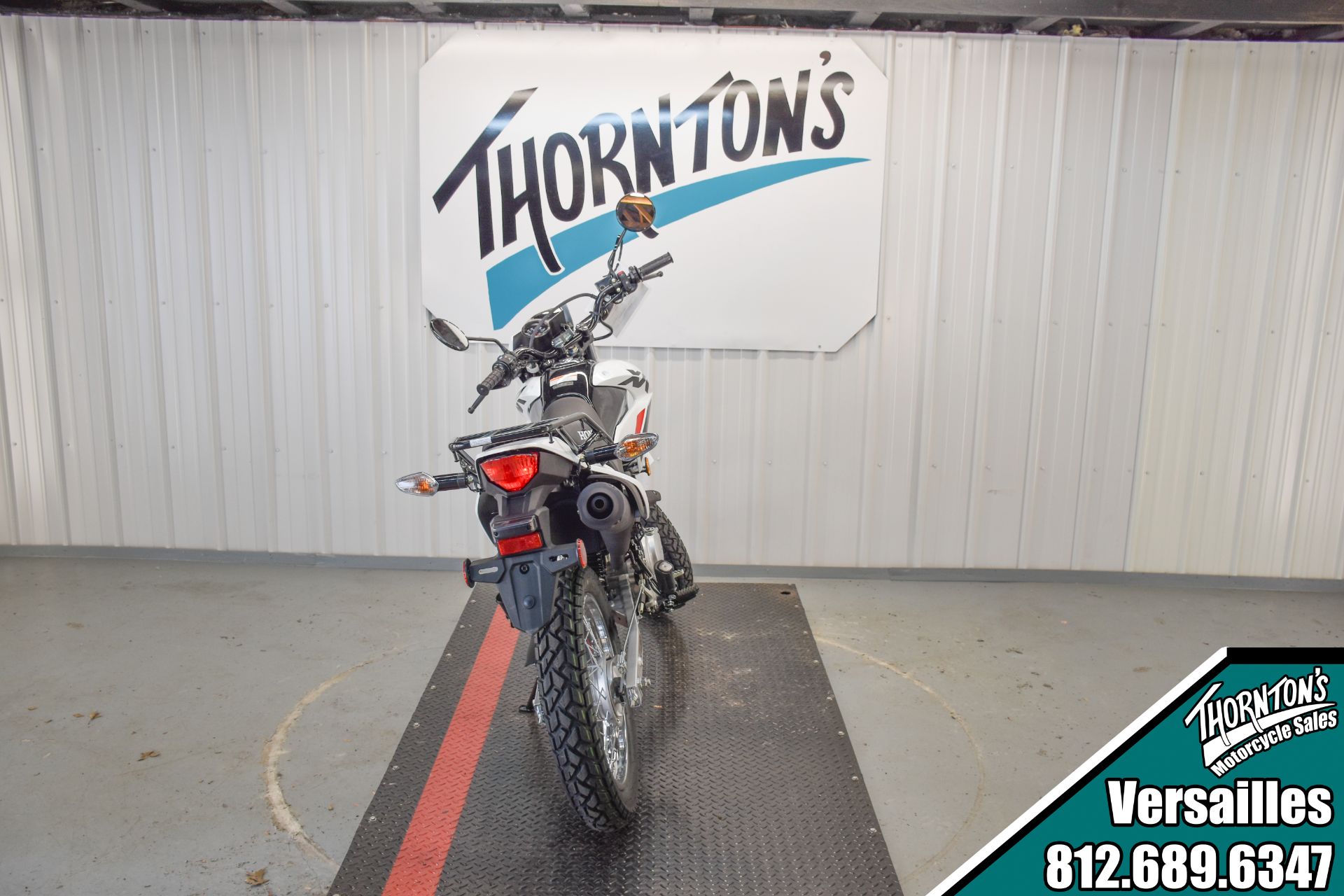 2024 Honda XR150L in Versailles, Indiana - Photo 11