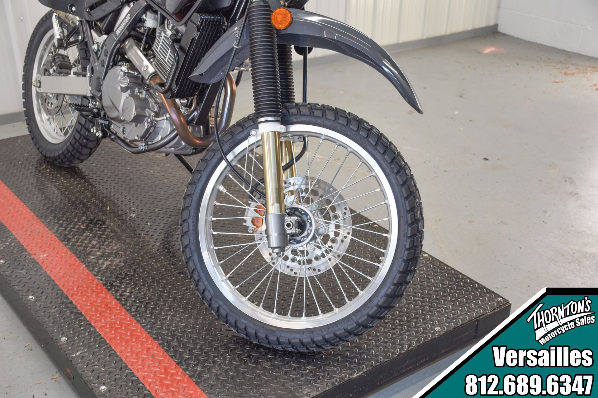 2025 Suzuki DR650S in Versailles, Indiana - Photo 6