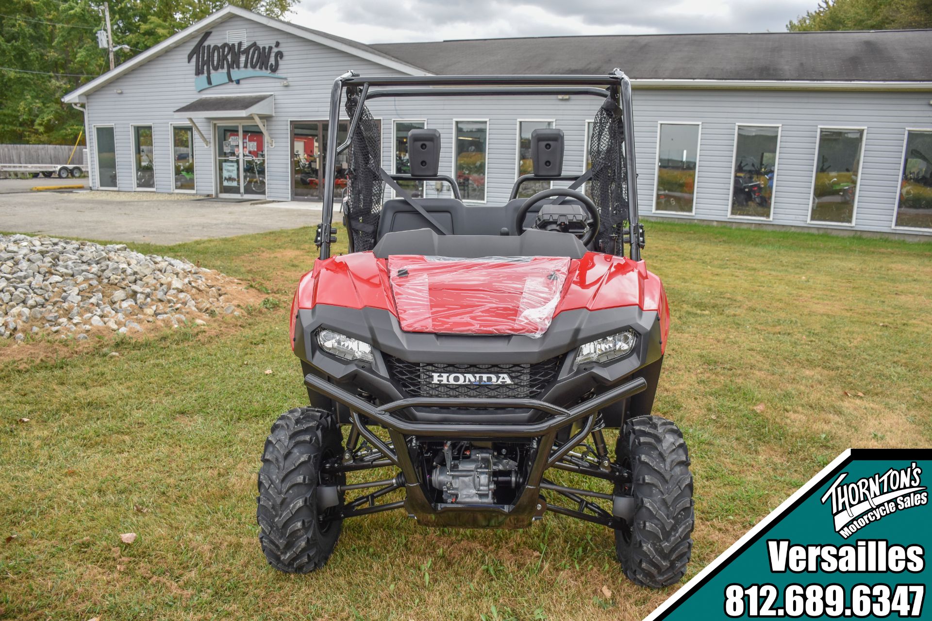 2025 Honda Pioneer 700 in Versailles, Indiana - Photo 5