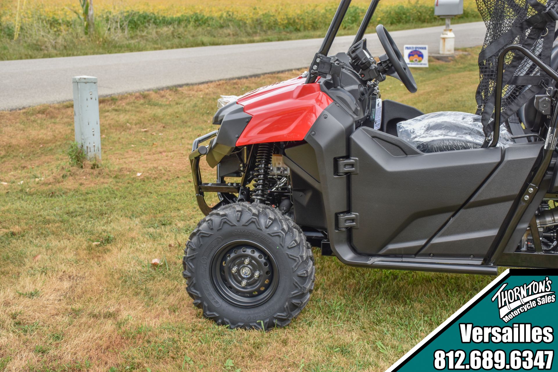 2025 Honda Pioneer 700 in Versailles, Indiana - Photo 8