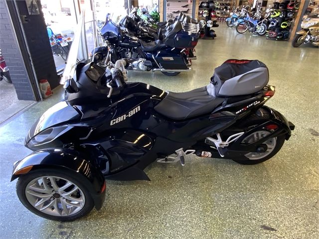 2014 Can-Am Spyder® RS SM5 in Madison, Indiana - Photo 2