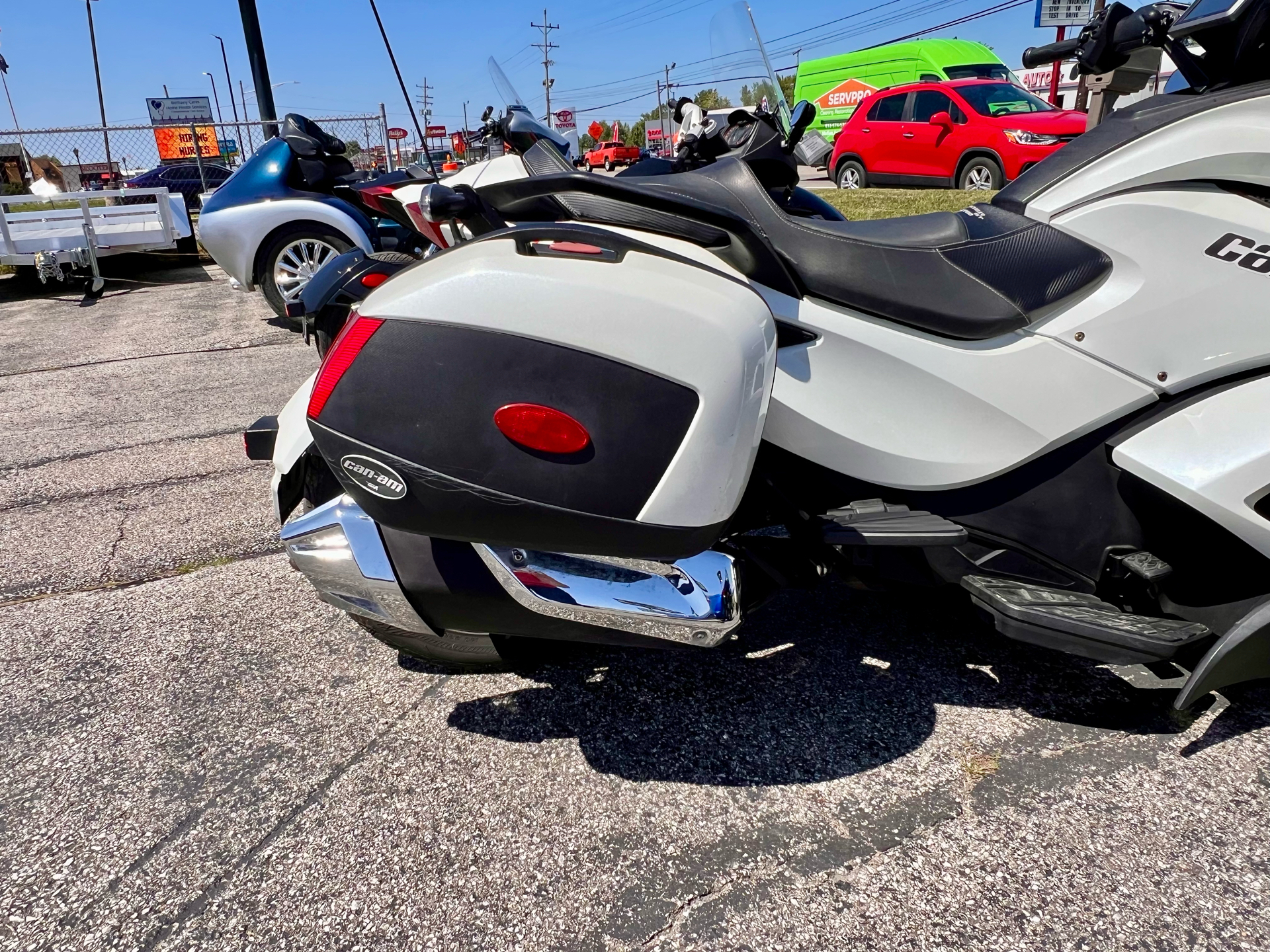 2013 Can-Am Spyder® ST-S SE5 in Madison, Indiana - Photo 3