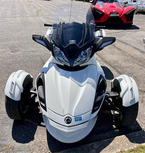 2013 Can-Am Spyder® ST-S SE5 in Madison, Indiana - Photo 4