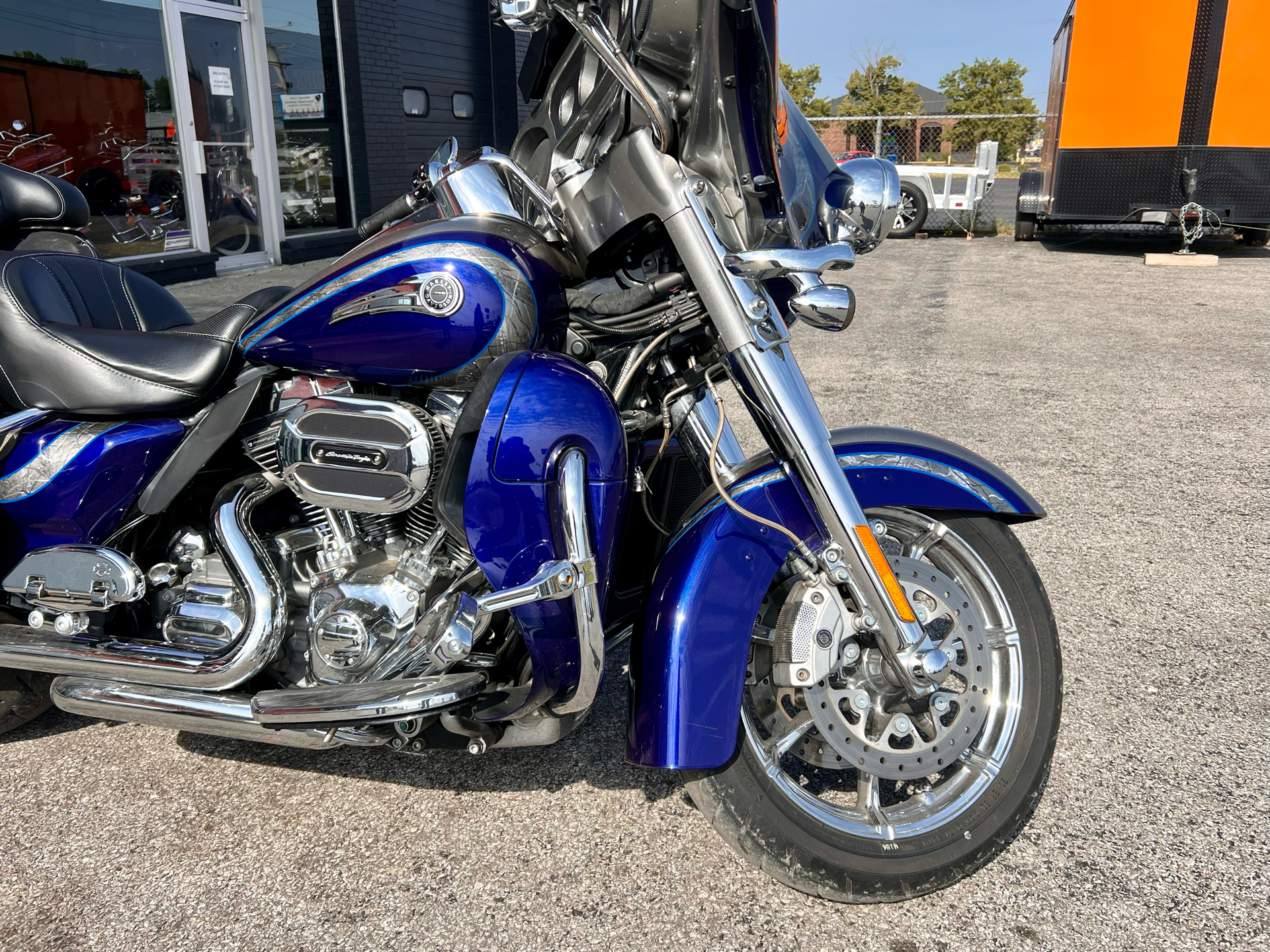 2016 Harley-Davidson CVO™ Limited in Madison, Indiana - Photo 3