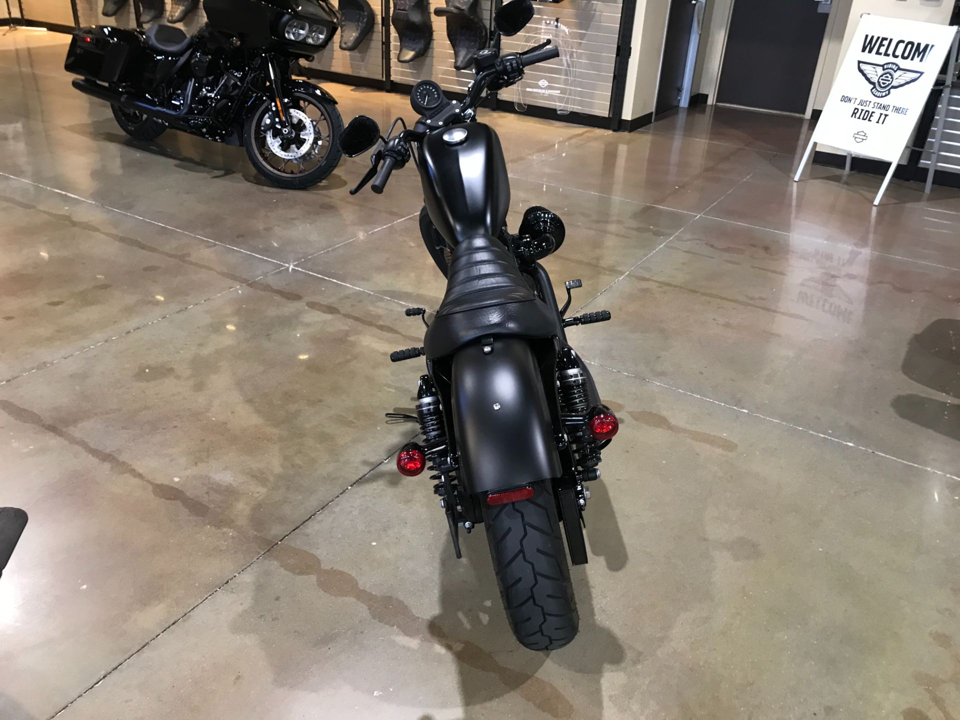 2019 Harley-Davidson Iron 883™ in Kingwood, Texas - Photo 2