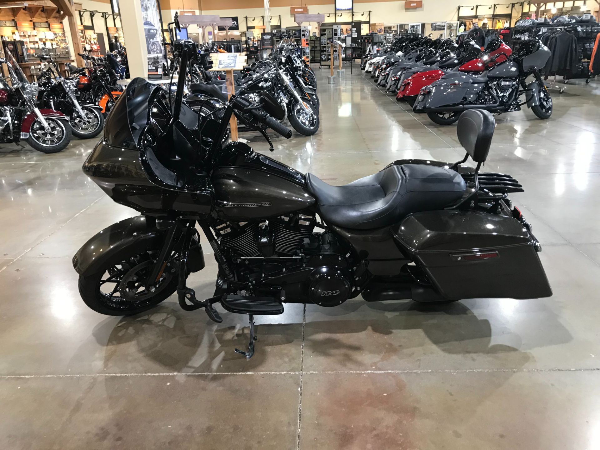 2020 Harley-Davidson Road Glide® Special in Kingwood, Texas - Photo 3