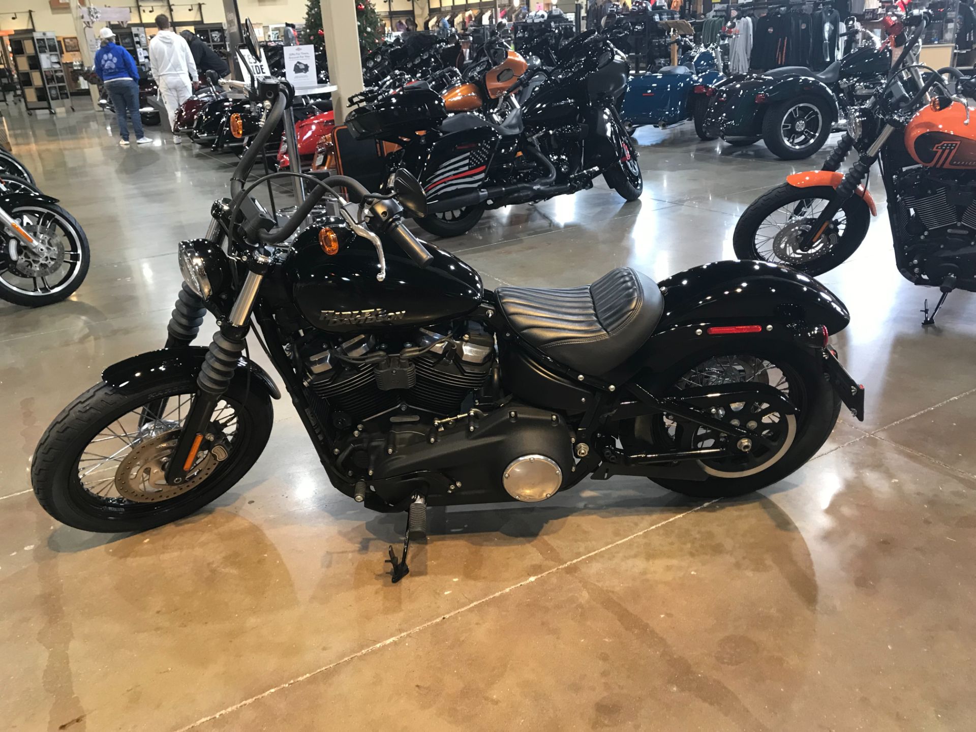 2020 Harley-Davidson Street Bob® in Kingwood, Texas - Photo 3